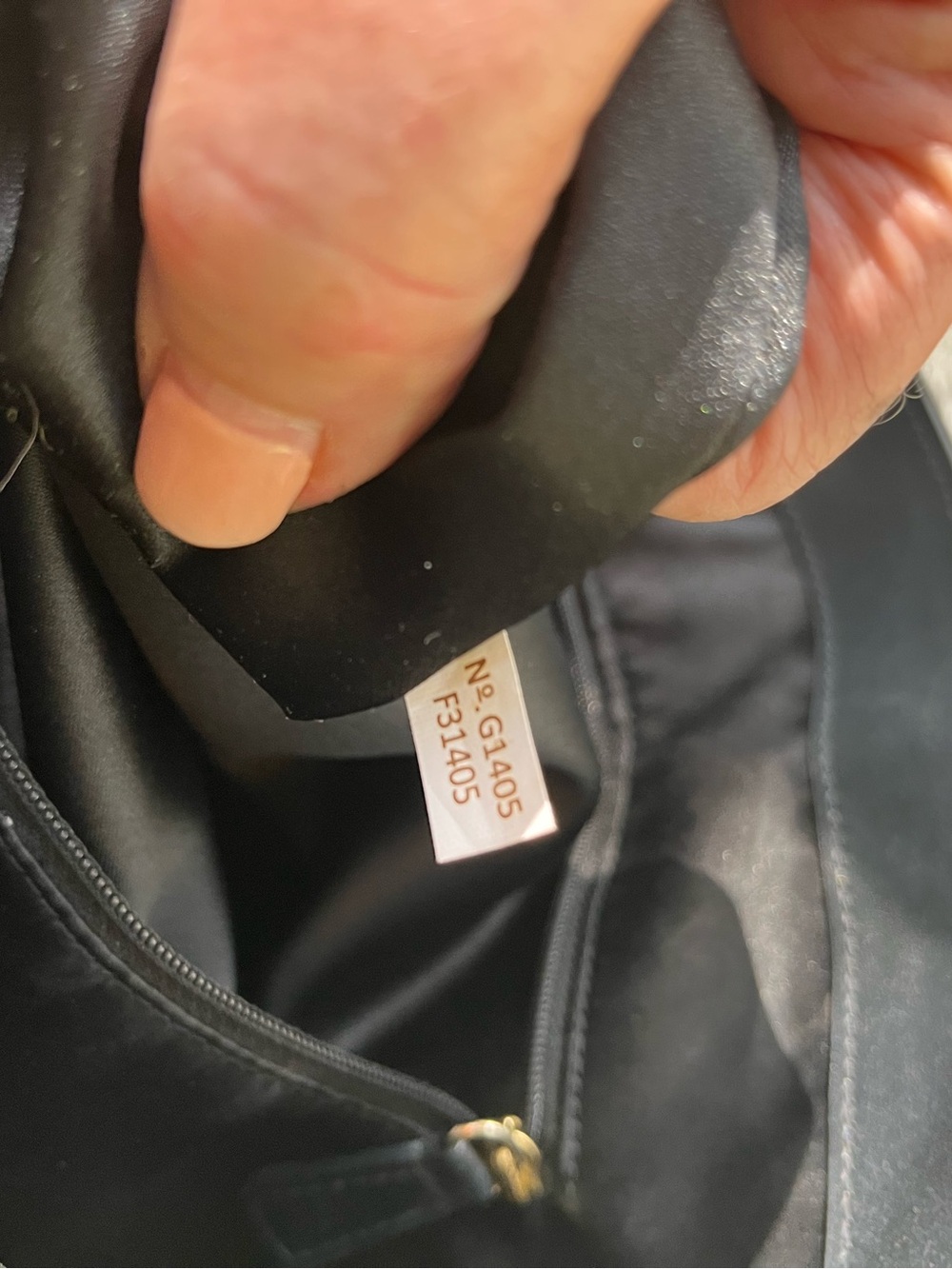 Authentic Coach Black Leather Tote Bag with Shoulder Straps - Picture 7 of 13